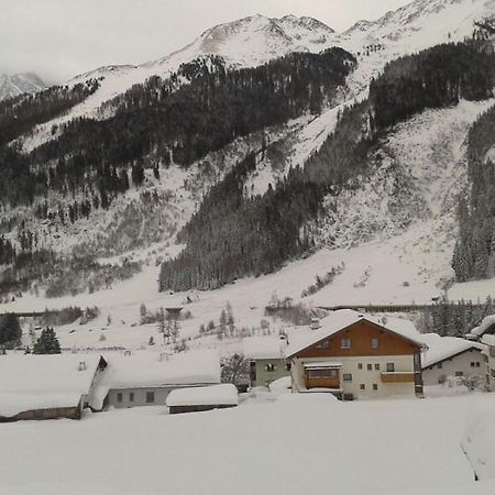 ホテル Forsthaus Jehle サンクト・アントン・アム・アールベルク 部屋 写真